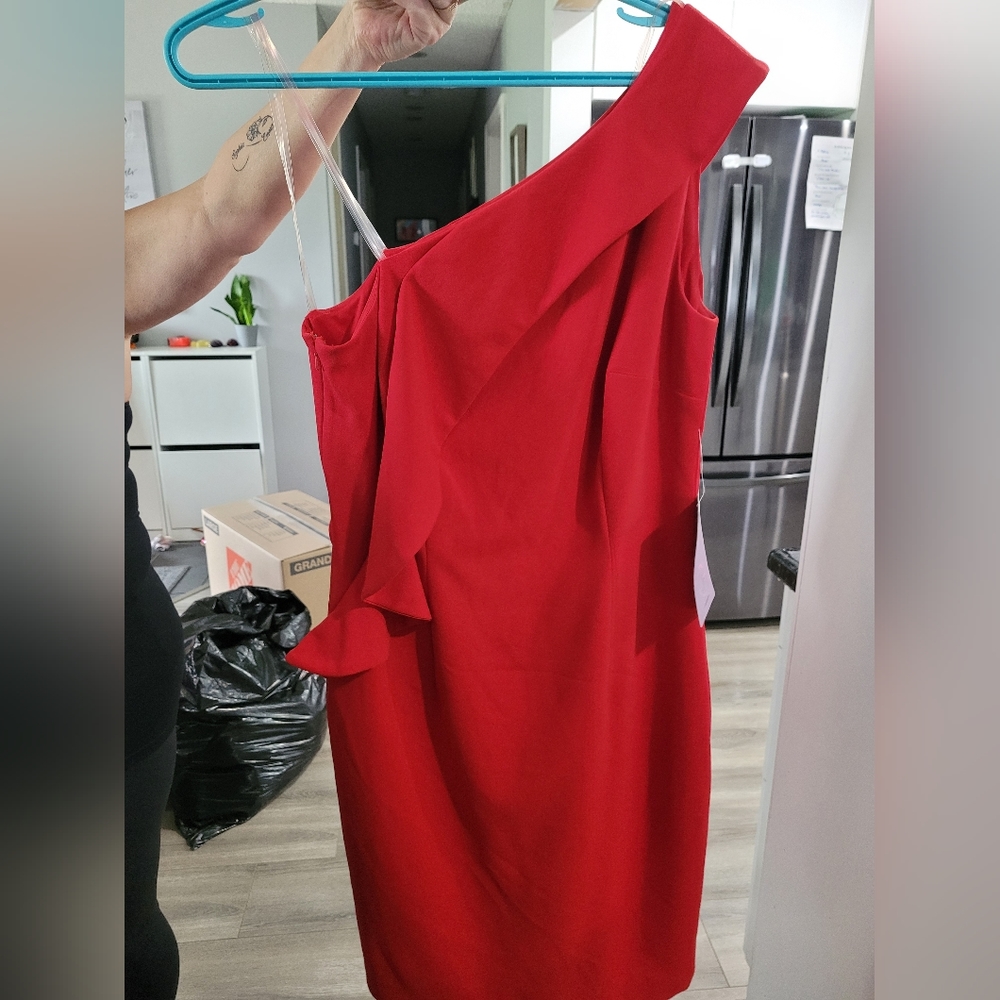 One shoulder dress